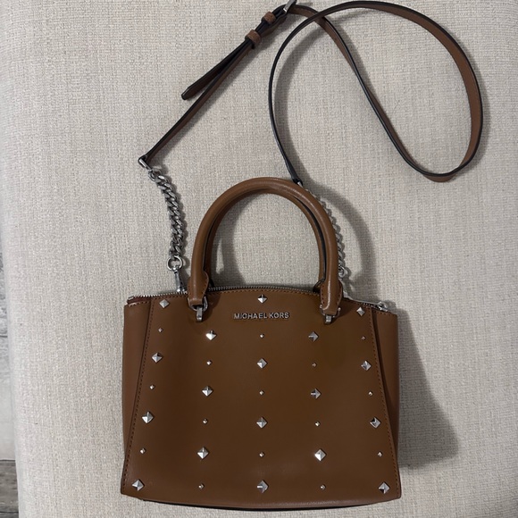 Michael Kors Small Ellis Purse - Picture 2 of 8